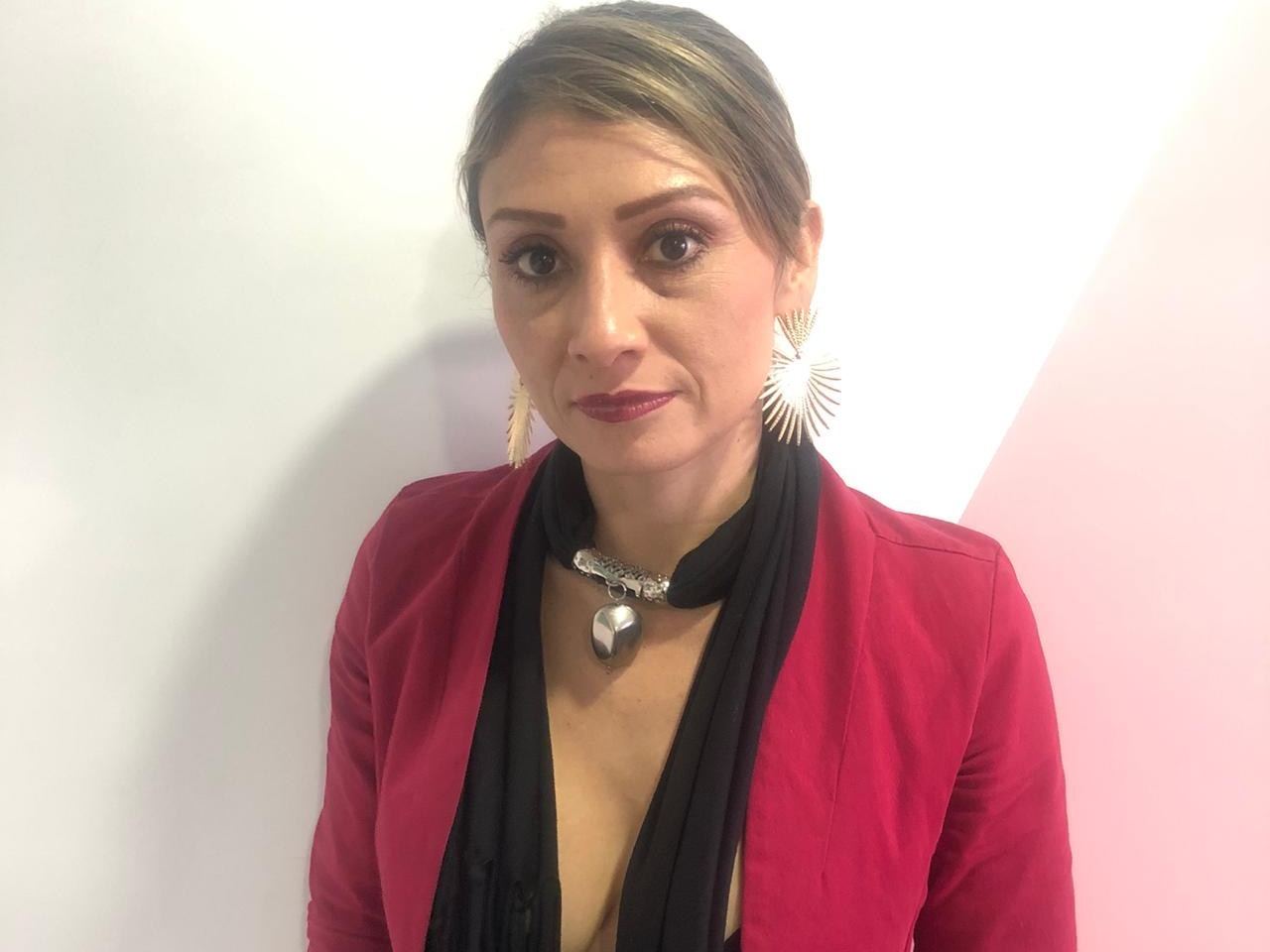 lauramd immagine del profilo del modello di cam