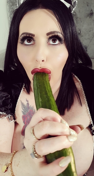 Artist MiaTheMilf Foto 12