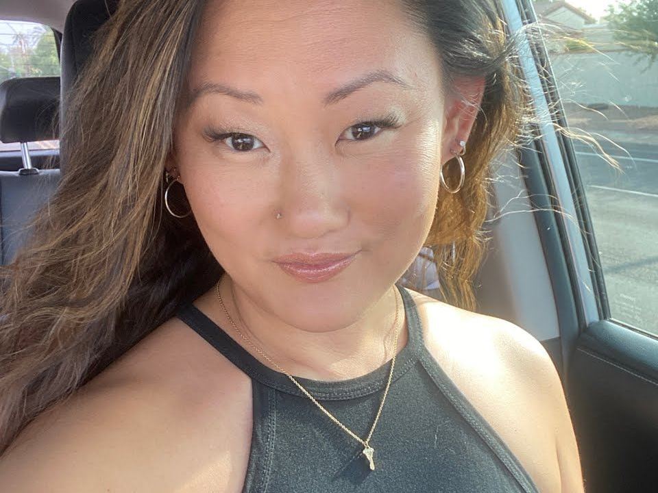 Vell_Asia cam model profile picture 