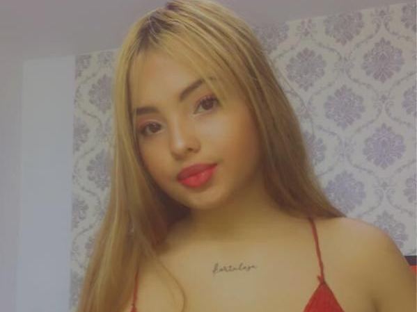 Shopiie_White Profilbild des Cam-Modells 