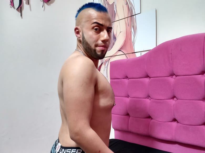 Image de profil du modèle de webcam JohanEight