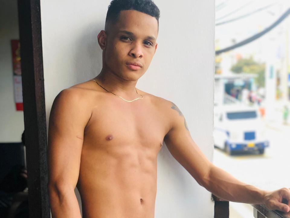 Imagen de perfil de modelo de cámara web de Ithan_Miller