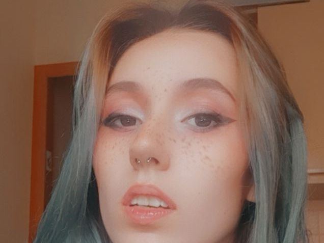 Imagen de perfil de modelo de cámara web de Chizu_108