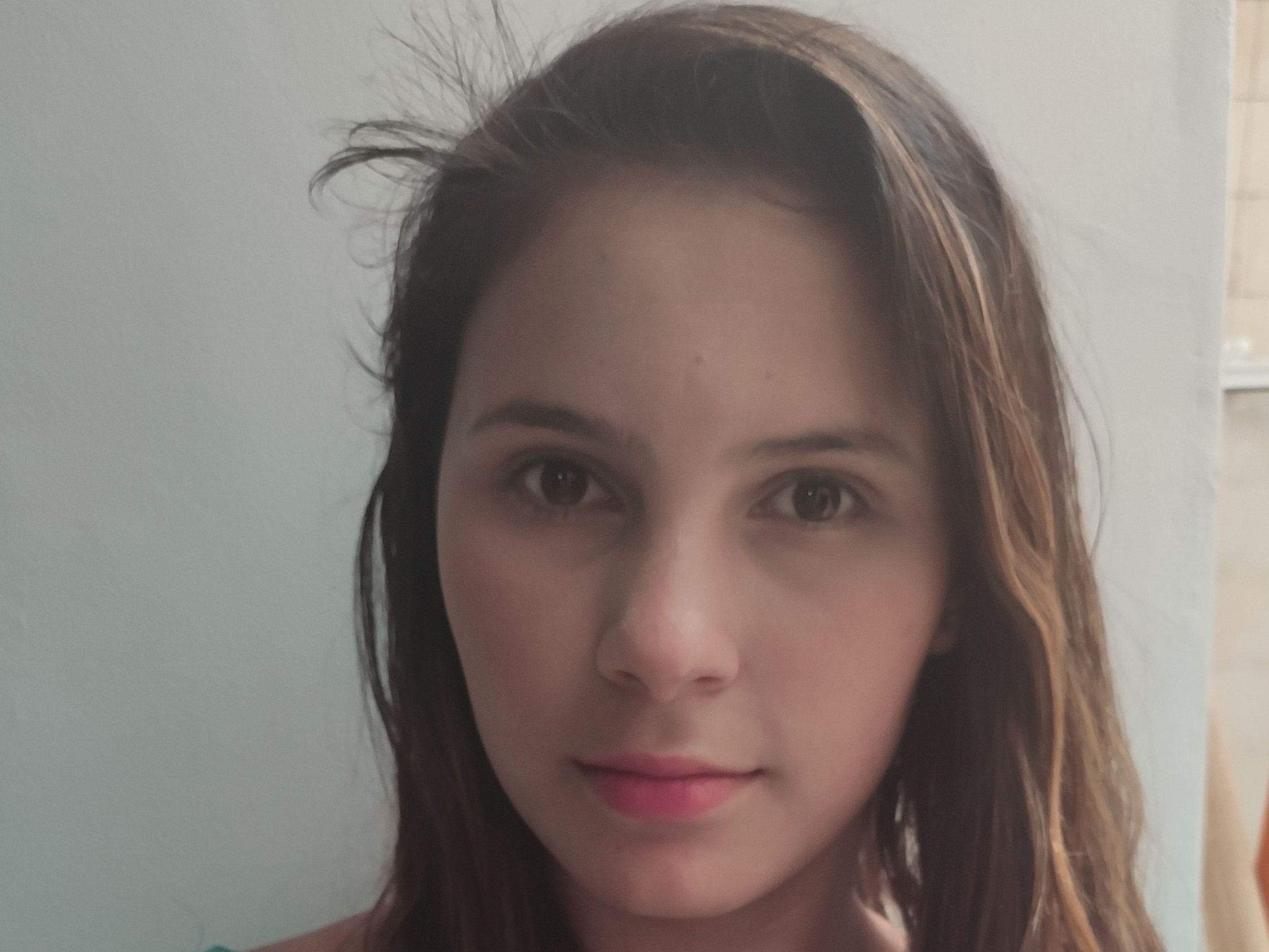 goldengirl2v profilbild på webbkameramodell 