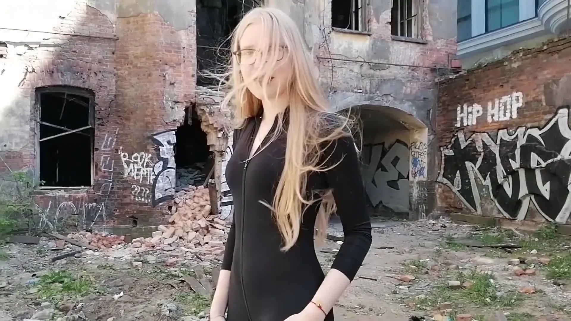 Intérprete MilenaBlondie Video 1