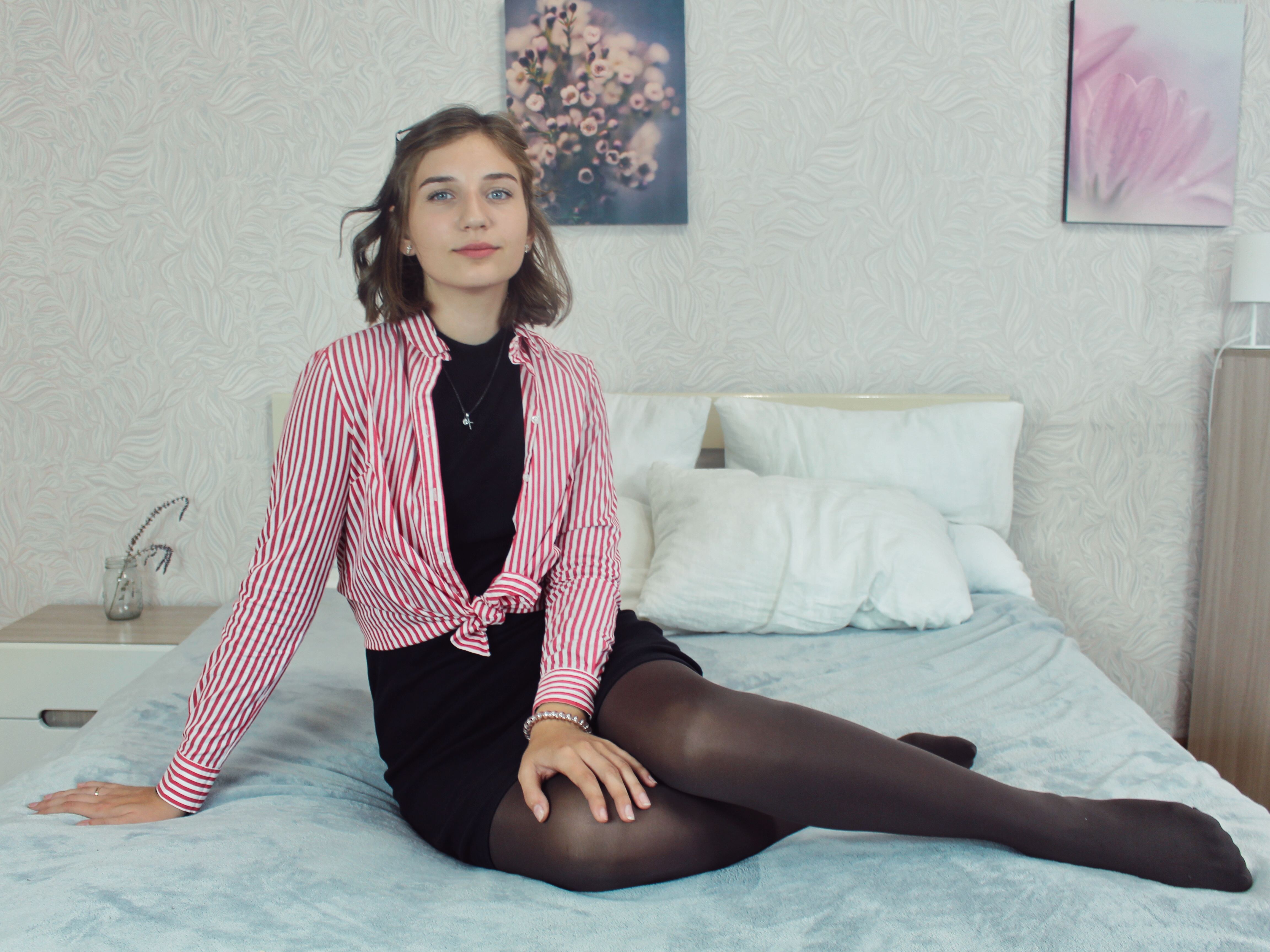 Image de profil du modèle de webcam OliviaSmiling
