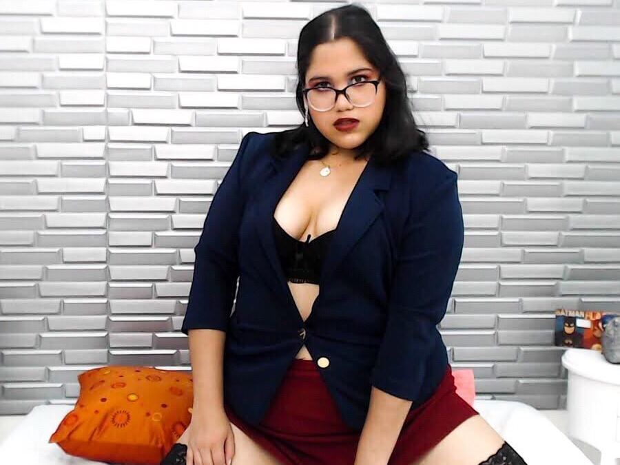 Imagen de perfil de modelo de cámara web de HeiidiKlein