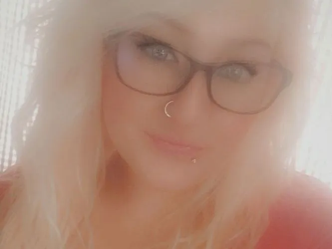 Image de profil du modèle de webcam babyblues53