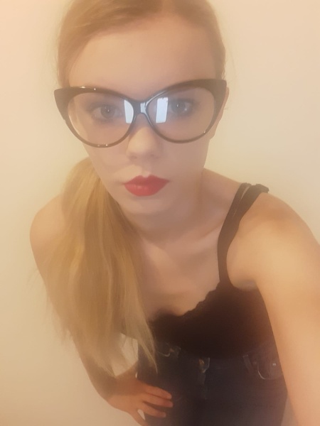 Intérprete AngieSwift Foto 3