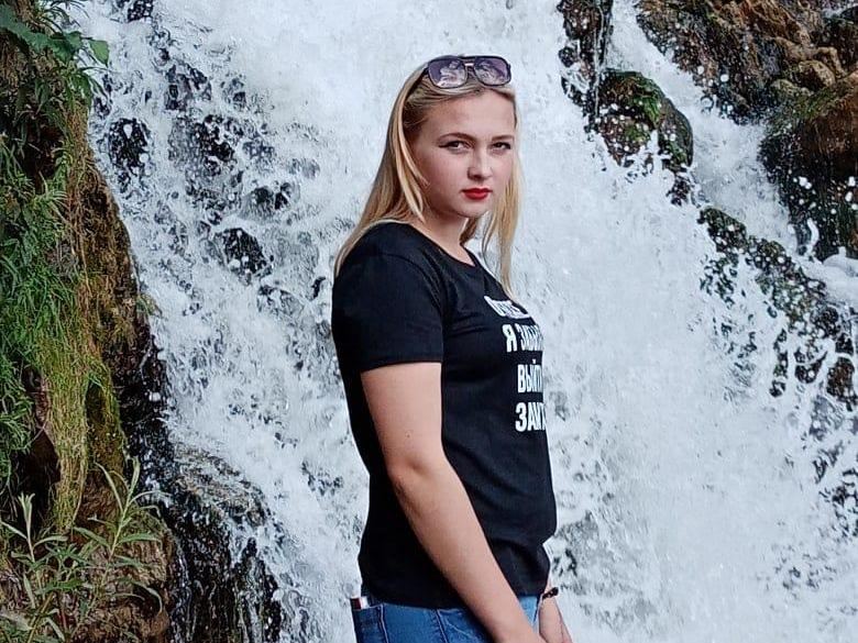 Imagen de perfil de modelo de cámara web de ElenaGoldd