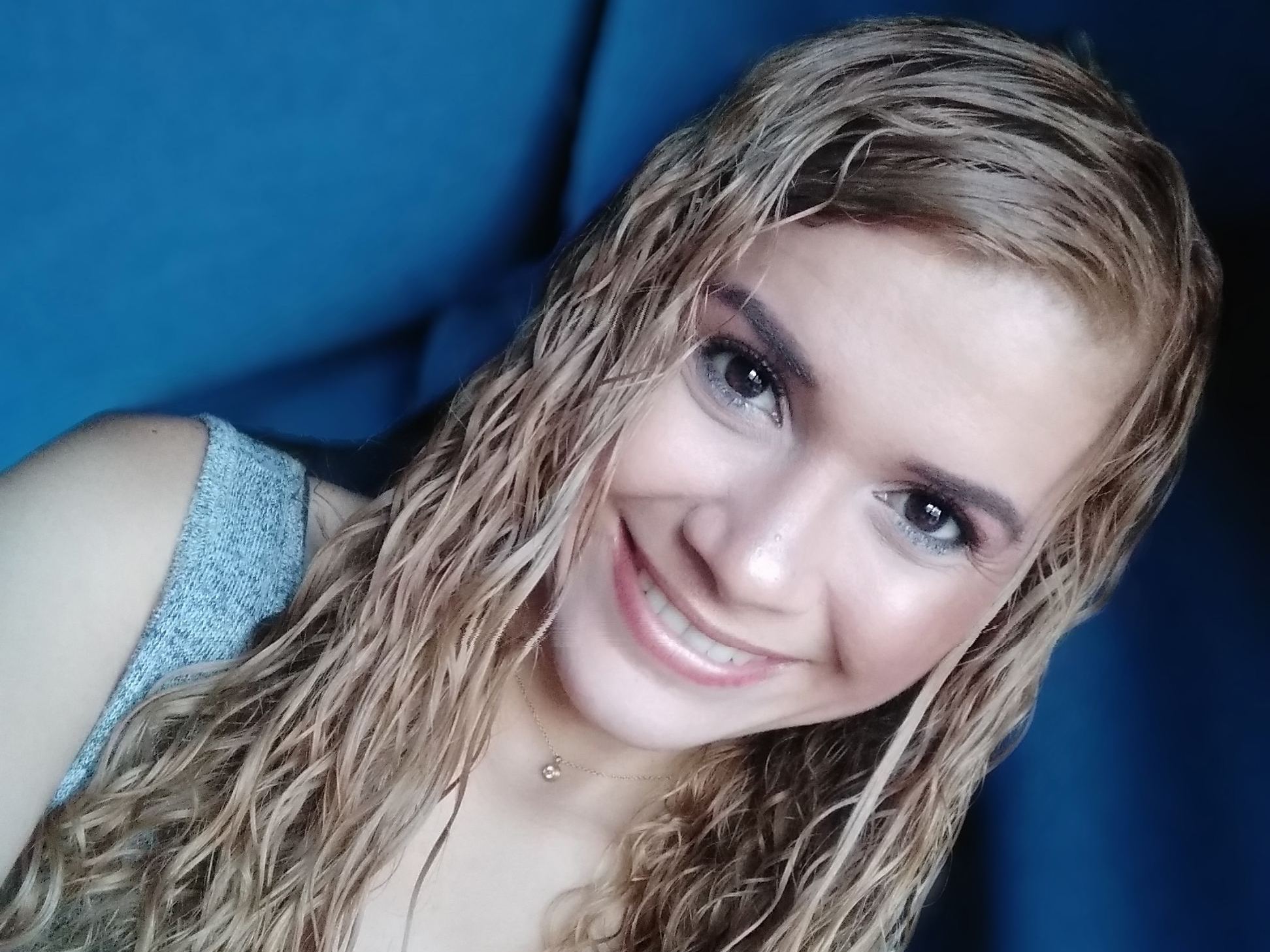 Image de profil du modèle de webcam Anghely