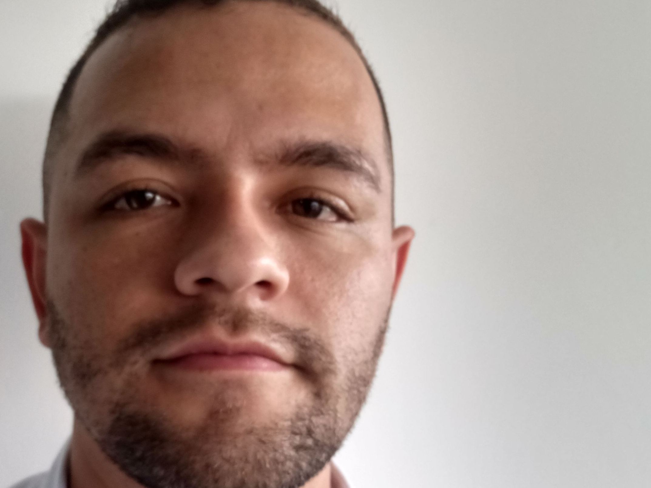 Image de profil du modèle de webcam AlbertSanders