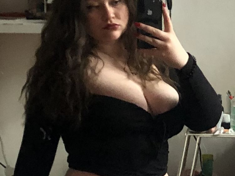 bigtittybittch immagine del profilo del modello di cam