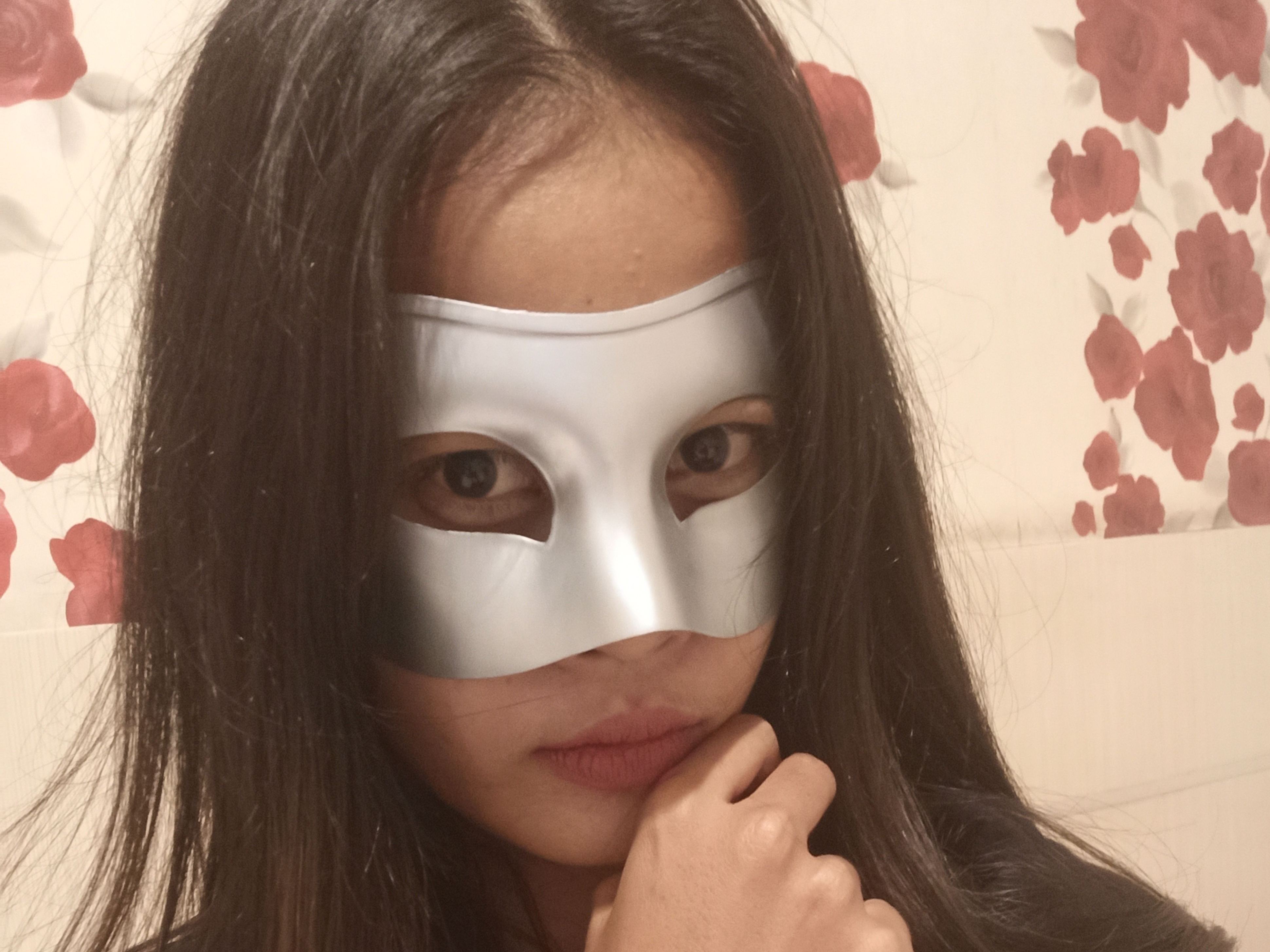 lonelyclhoe profilbild på webbkameramodell 