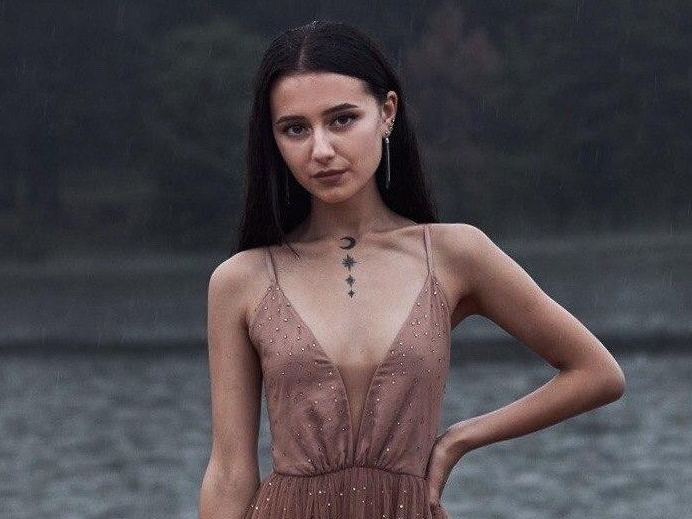 JASMINE_HANI profilbild på webbkameramodell 