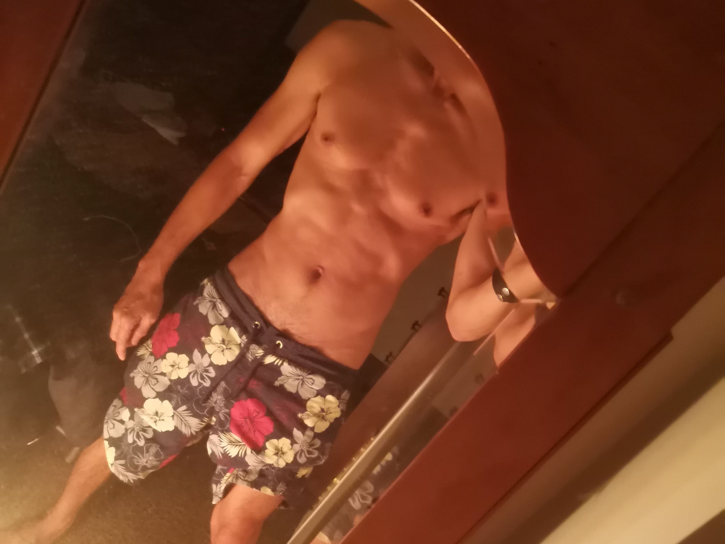 Imagen de perfil de modelo de cámara web de Toddyup