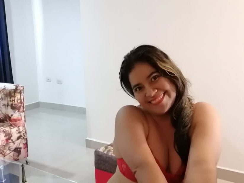Imagen de perfil de modelo de cámara web de violetadulce