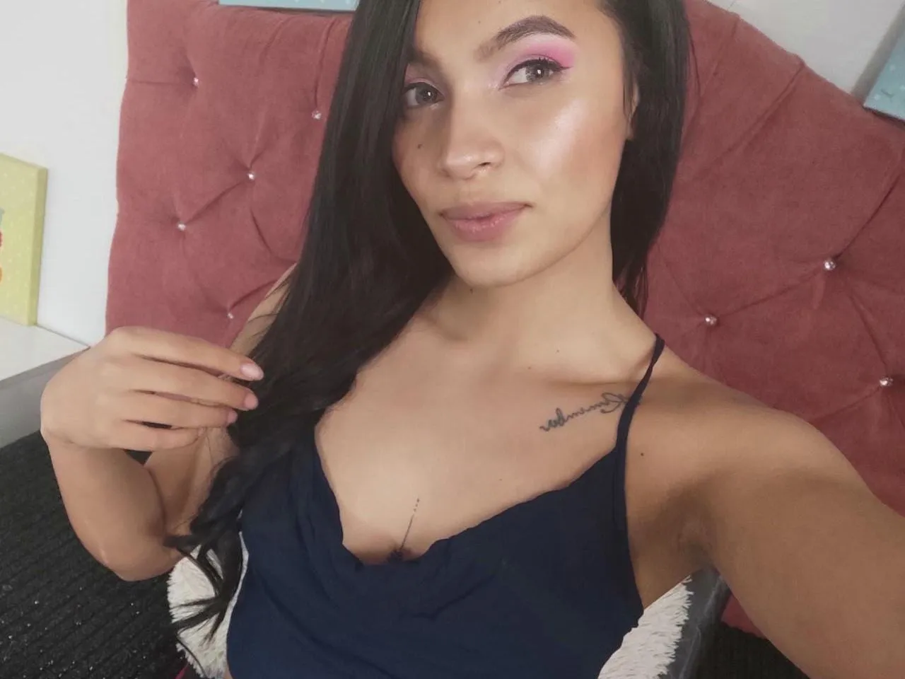 Image de profil du modèle de webcam MiaWang