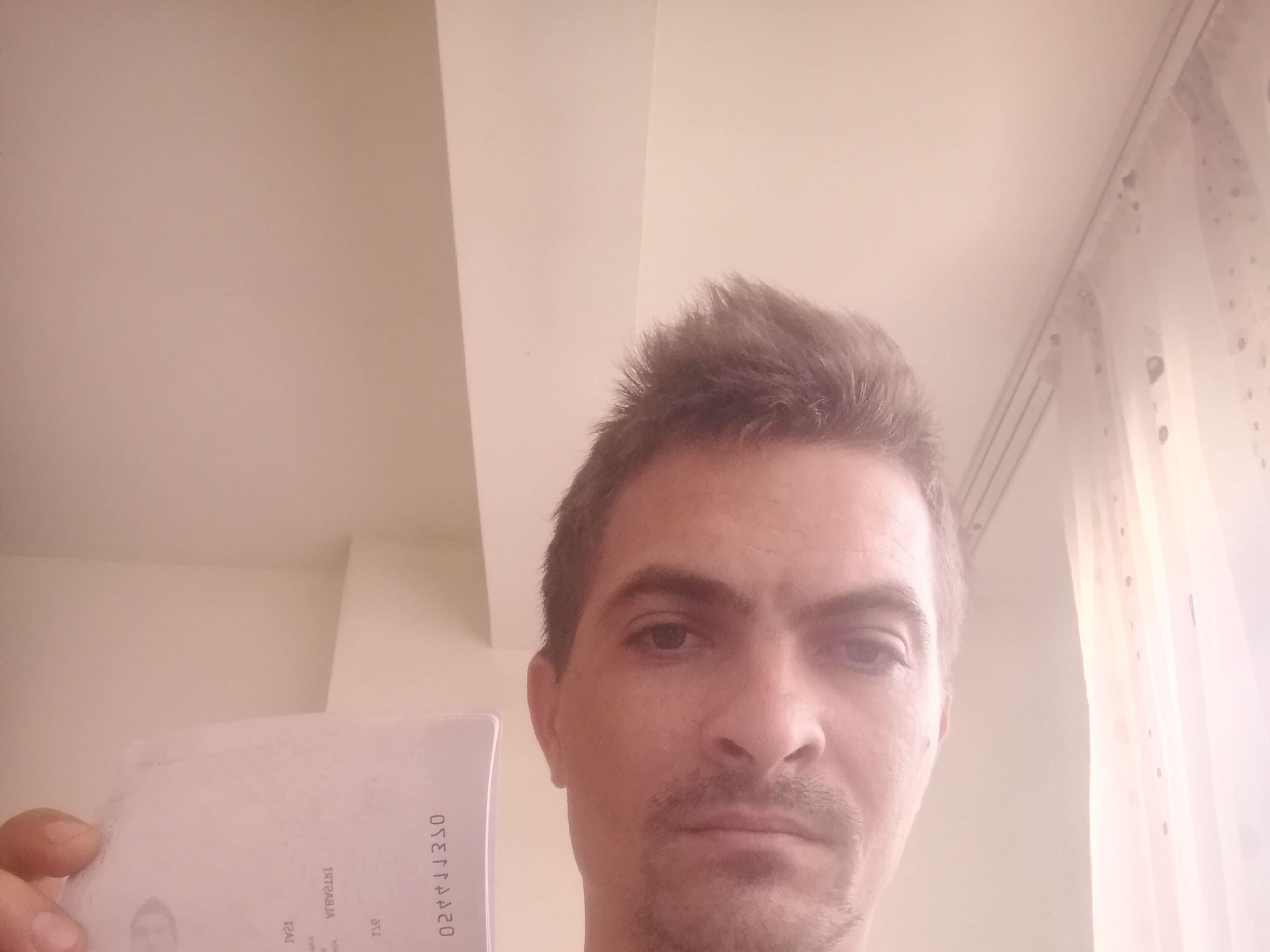 Image de profil du modèle de webcam blueyesmax