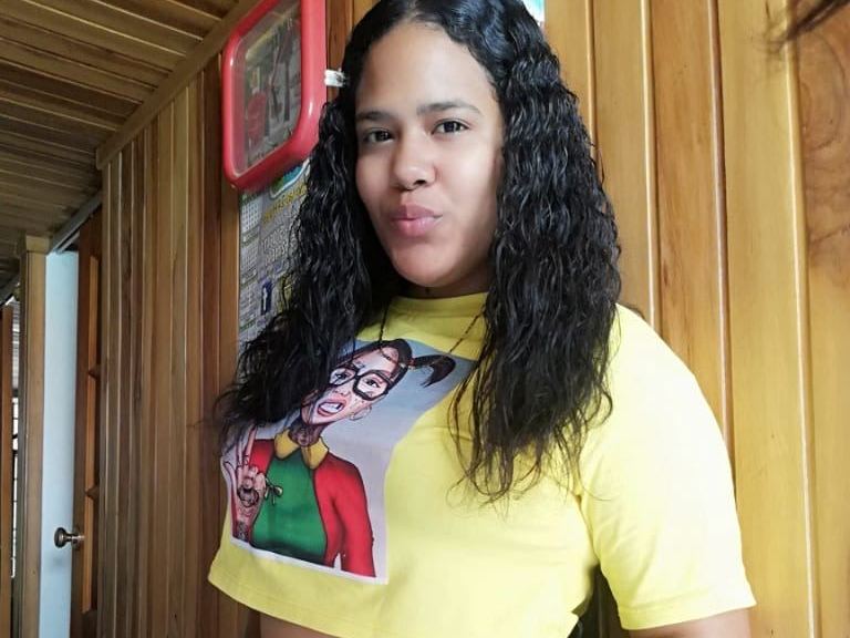 MIA_CASTILLOHOT profilbild på webbkameramodell 