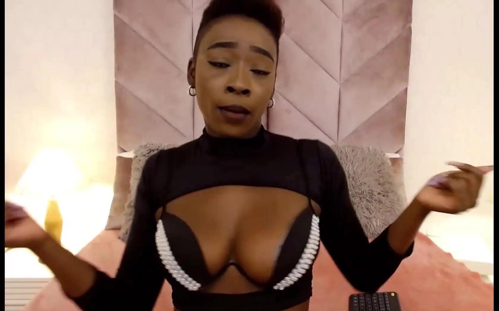 Interprete KendraJohnson Video 1