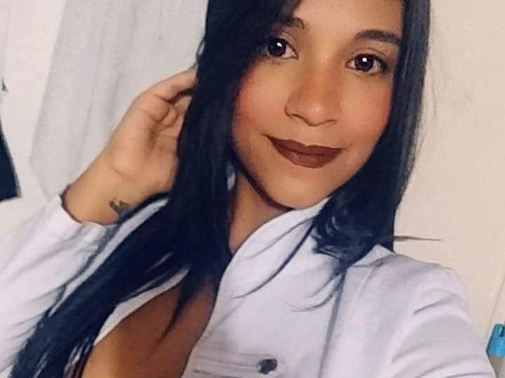 Imagen de perfil de modelo de cámara web de rissvanny