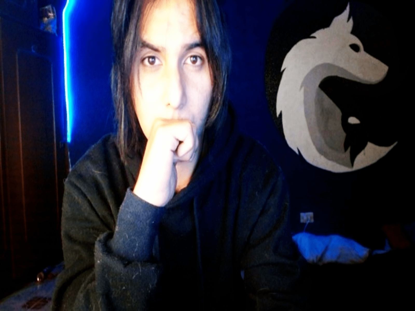 Image de profil du modèle de webcam oliver_lahid