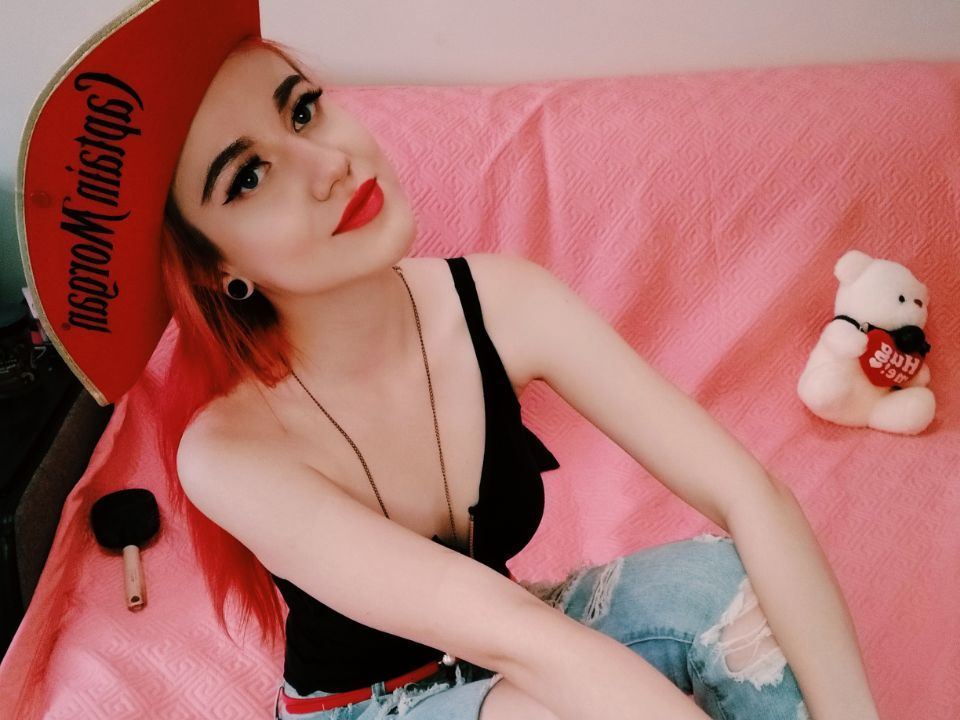 EvaaWhite Profilbild des Cam-Modells 