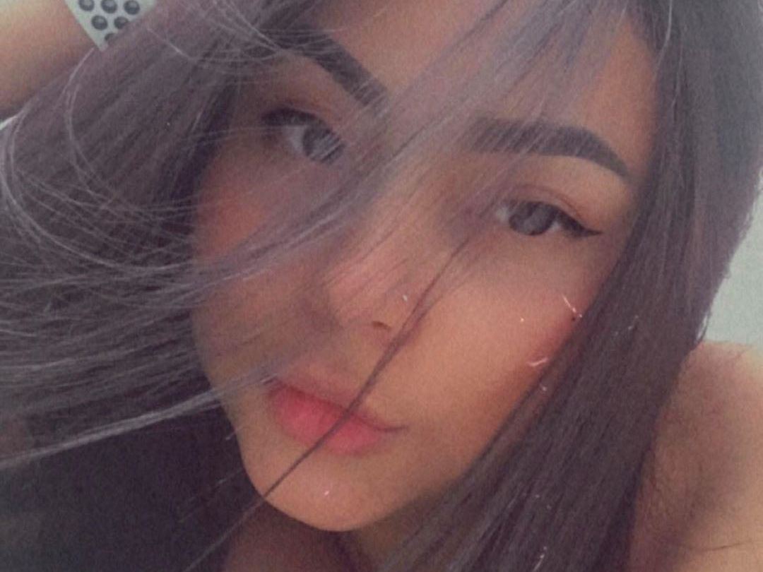 Imagen de perfil de modelo de cámara web de camila1_xxx