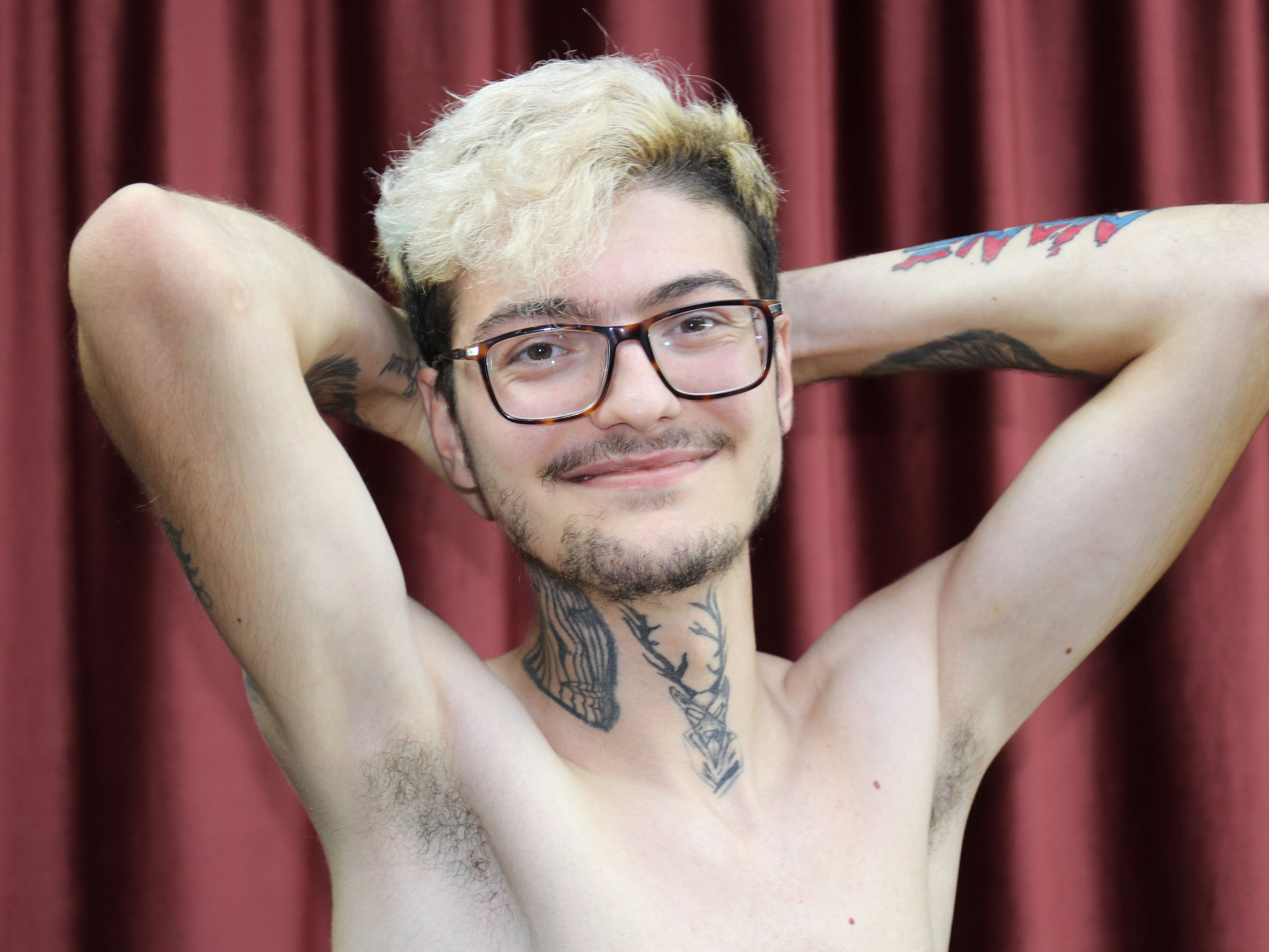 CaseyJohnes21 immagine del profilo del modello di cam