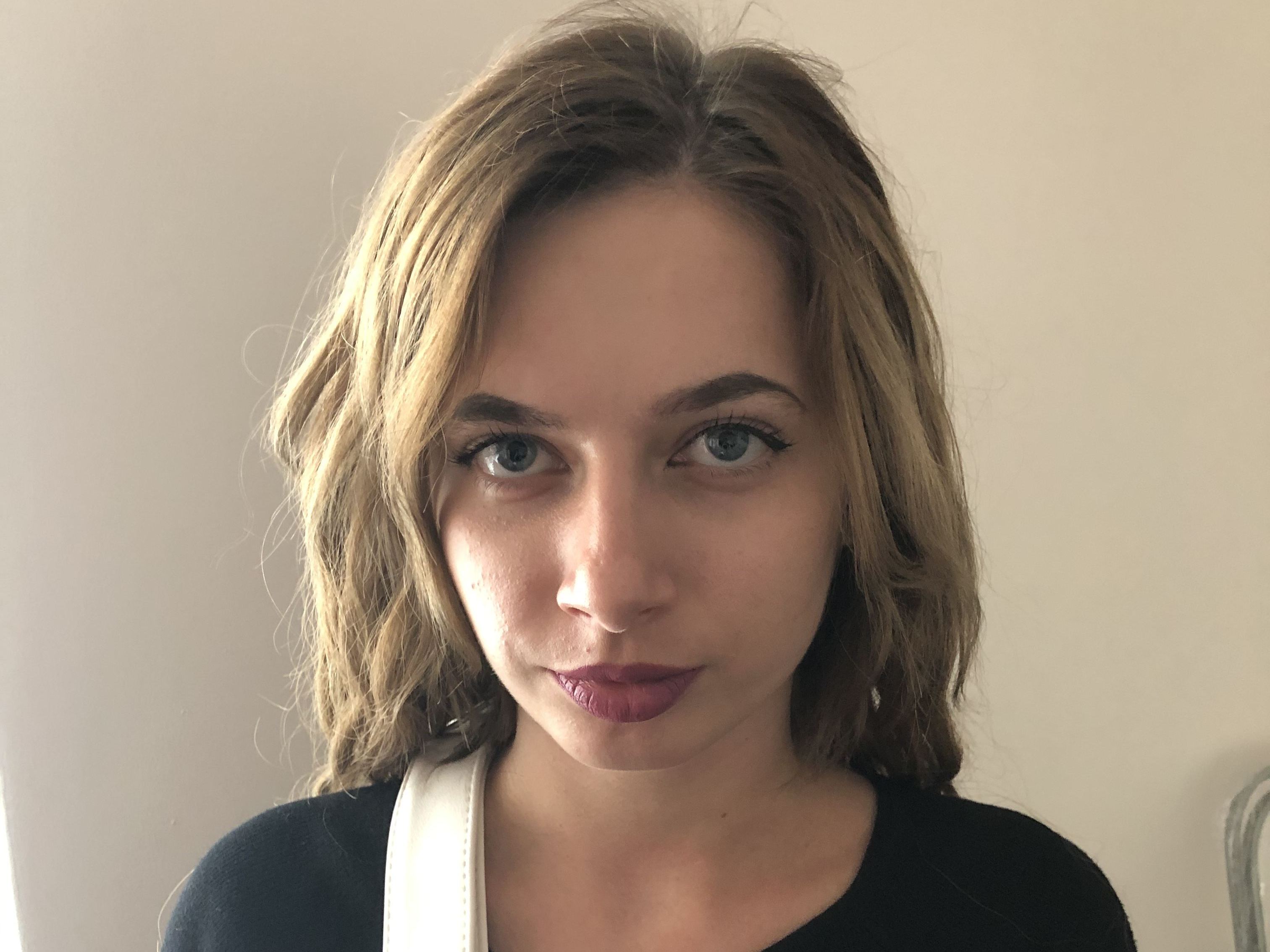 Imagen de perfil de modelo de cámara web de RuzziStar