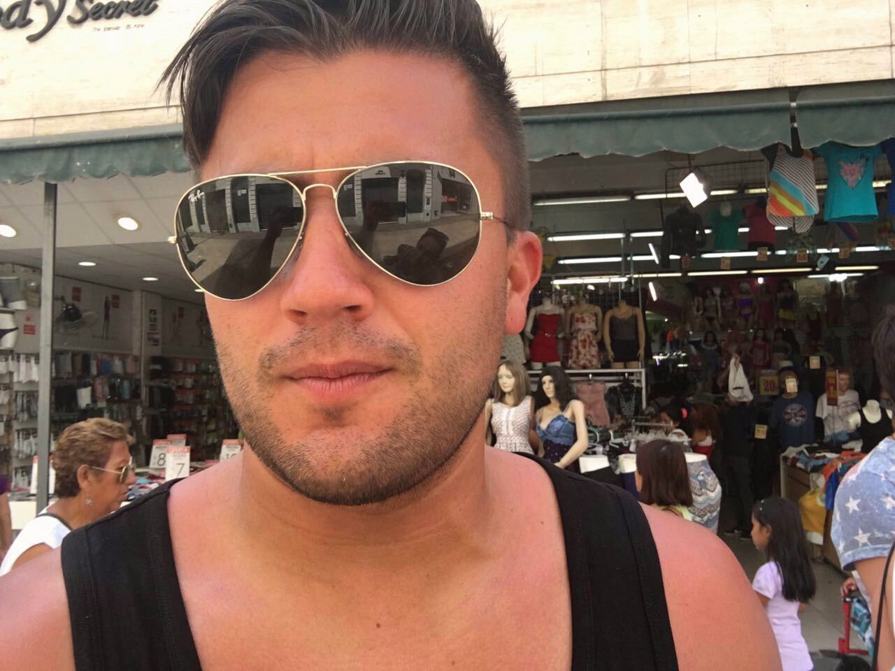 ToniPirlo profilbild på webbkameramodell 