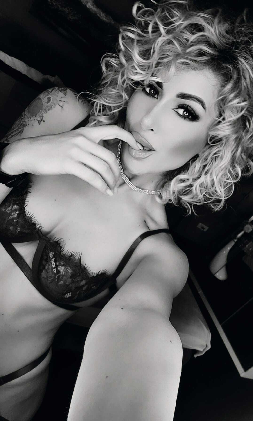 Darsteller AnayseMaze Foto 10