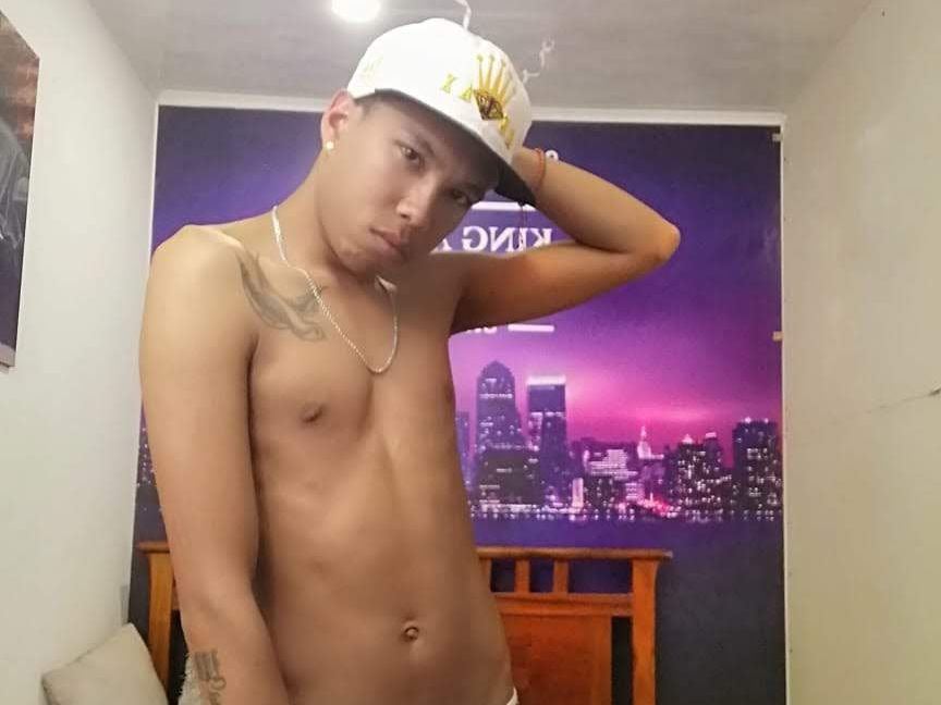 Image de profil du modèle de webcam KAMERON_BOY69