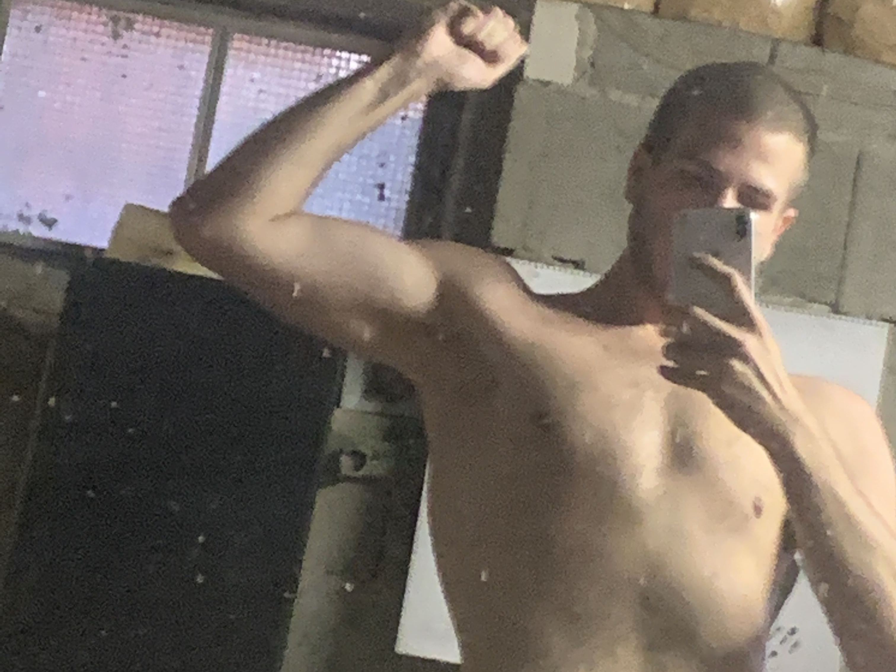 Lucfucc profilbild på webbkameramodell 