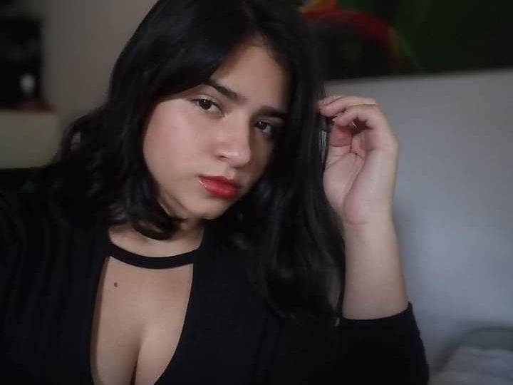 Imagen de perfil de modelo de cámara web de LIN_ASTAROTN