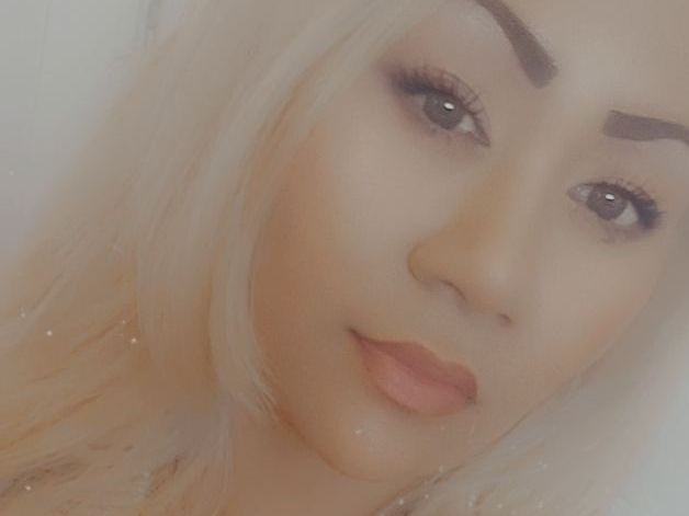 Image de profil du modèle de webcam ChynaRoxx
