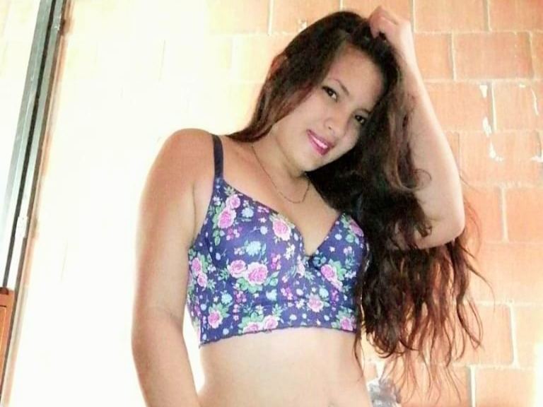 Image de profil du modèle de webcam Crisstin_Milk