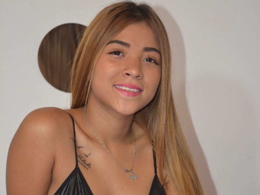 mariana_g Profilbild des Cam-Modells 