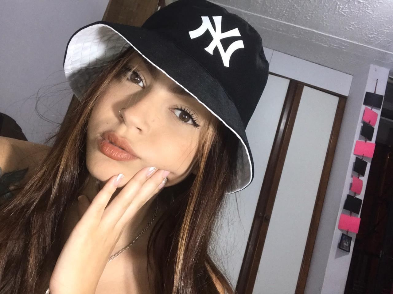 Bonnie_ross profilbild på webbkameramodell 