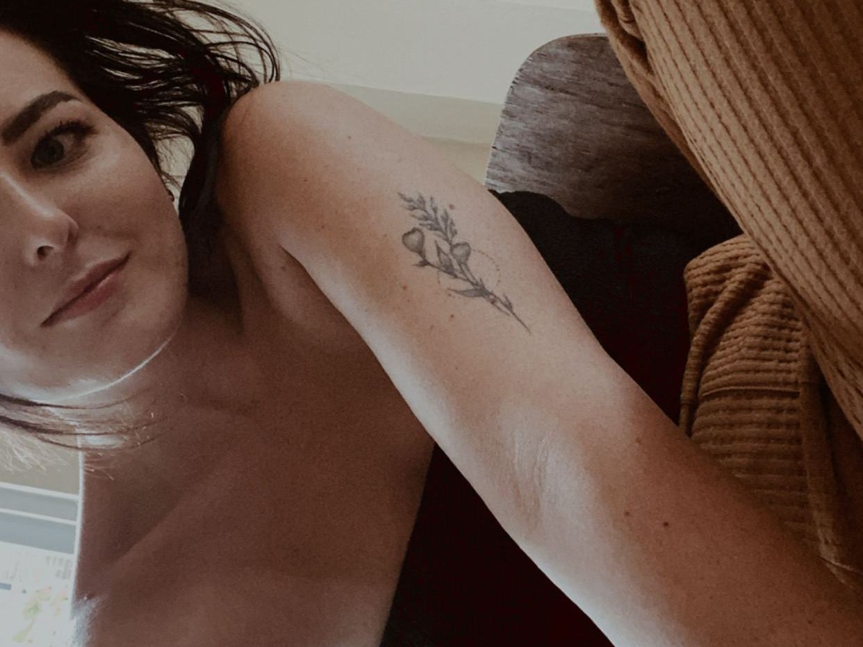 Indiebaby immagine del profilo del modello di cam