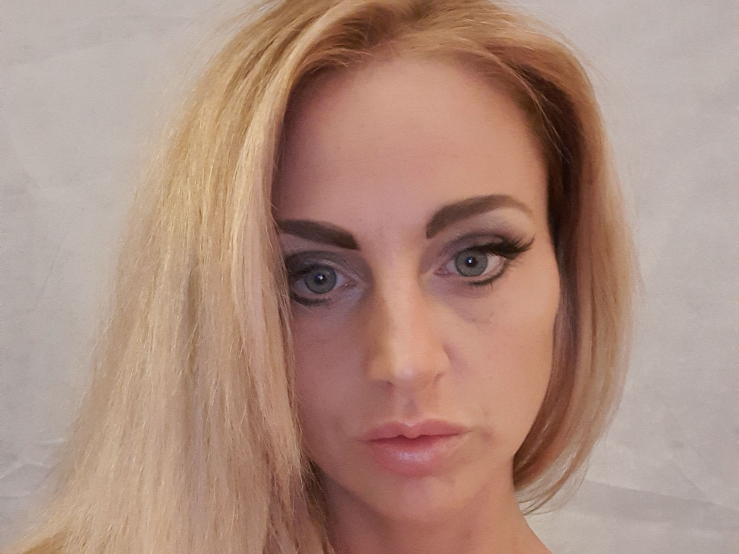 AnnabelleLacyBabestation profilbild på webbkameramodell 