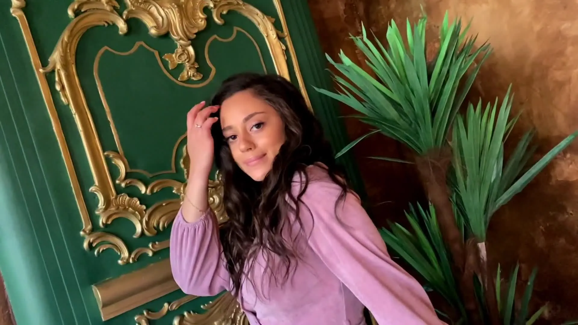 Artist AsleyBeryl Video 1