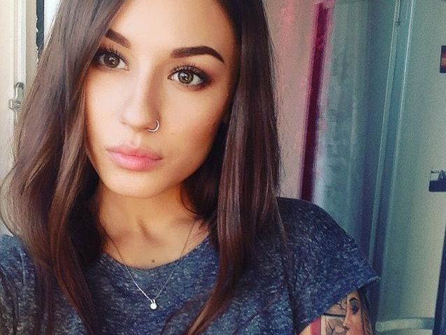 TRISHA_S Profilbild des Cam-Modells 