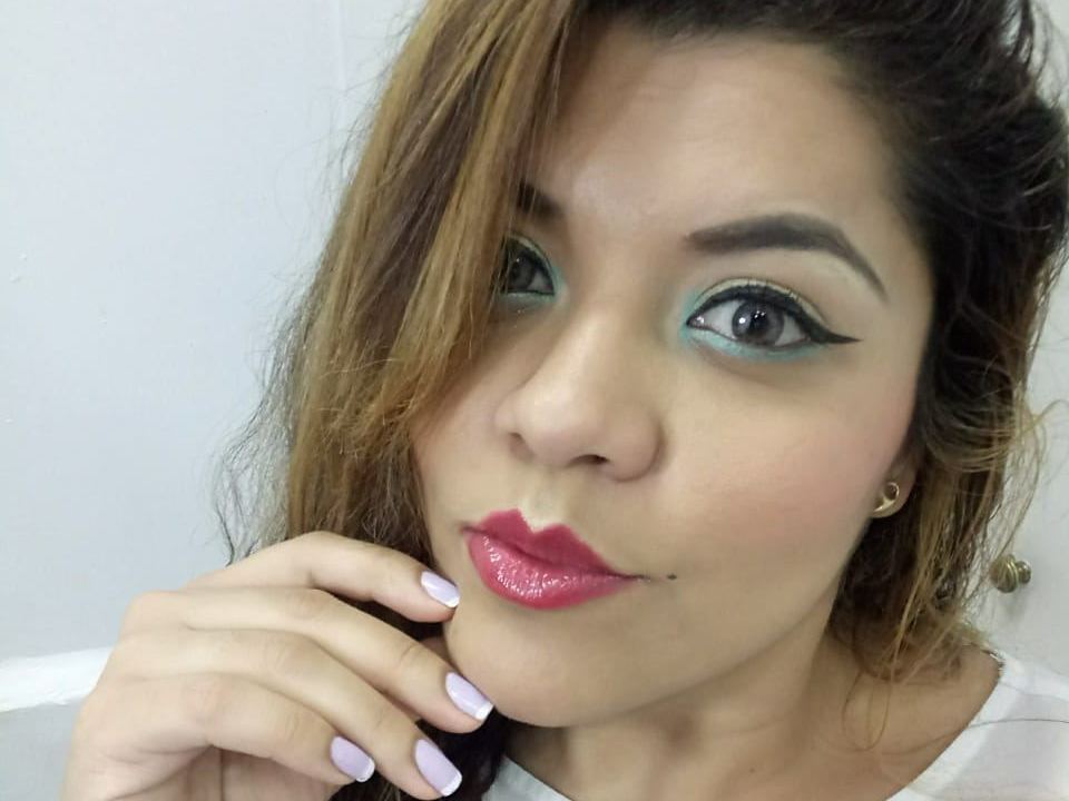 Image de profil du modèle de webcam Anny_Jonnes