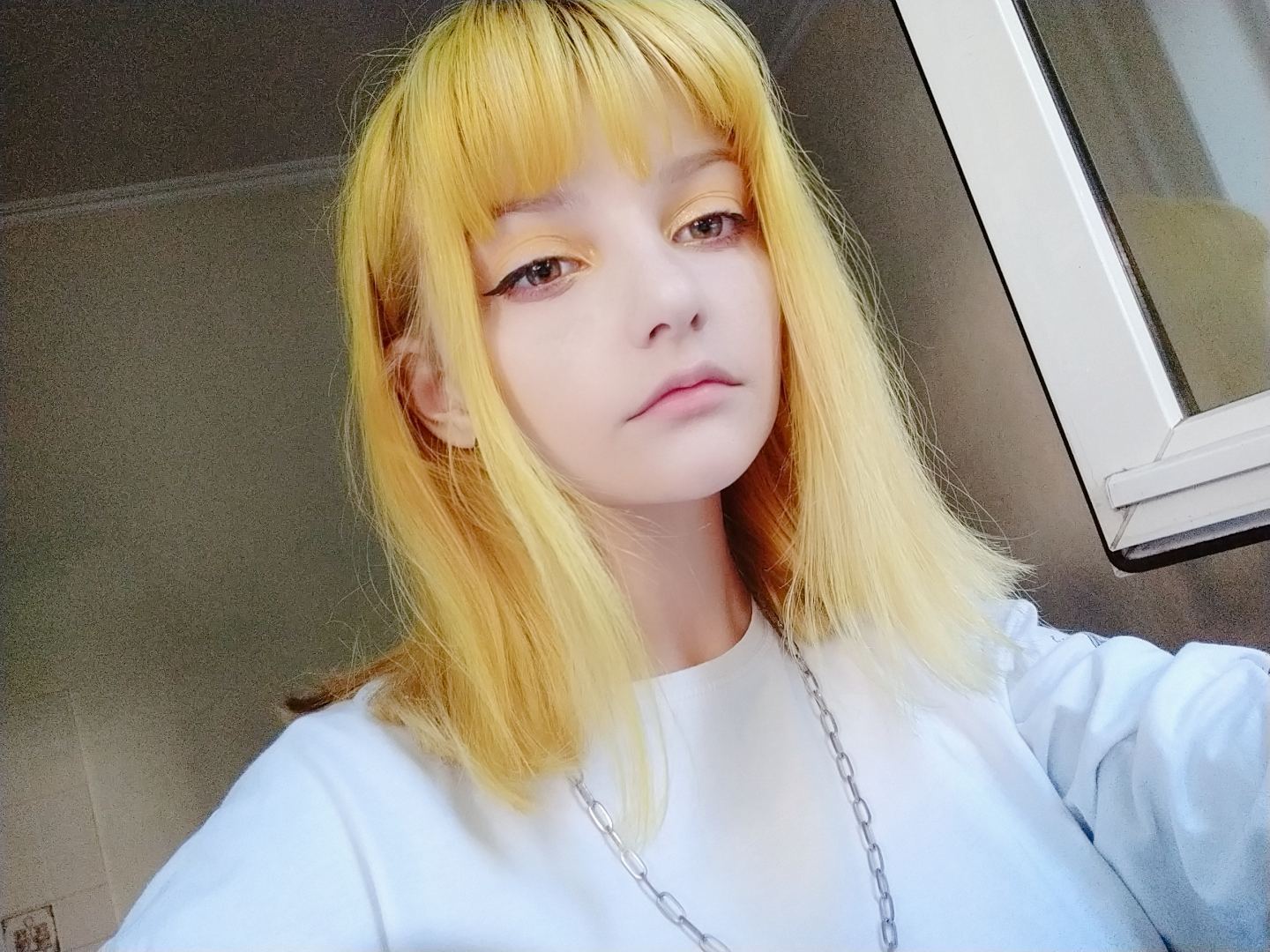 Image de profil du modèle de webcam hellololi