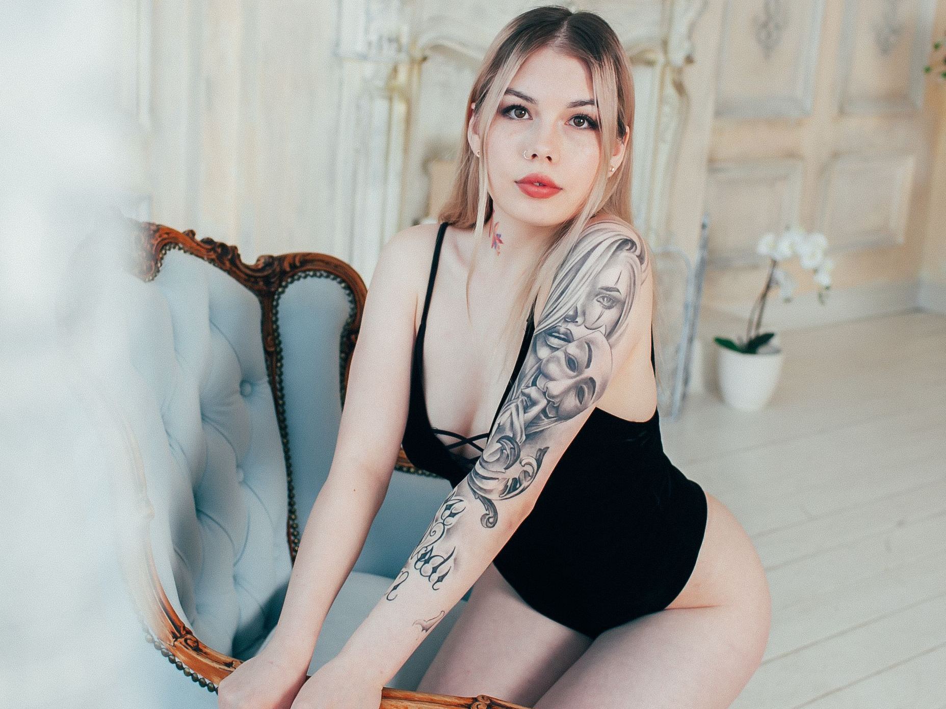 Imagen de perfil de modelo de cámara web de Little_Stephanie