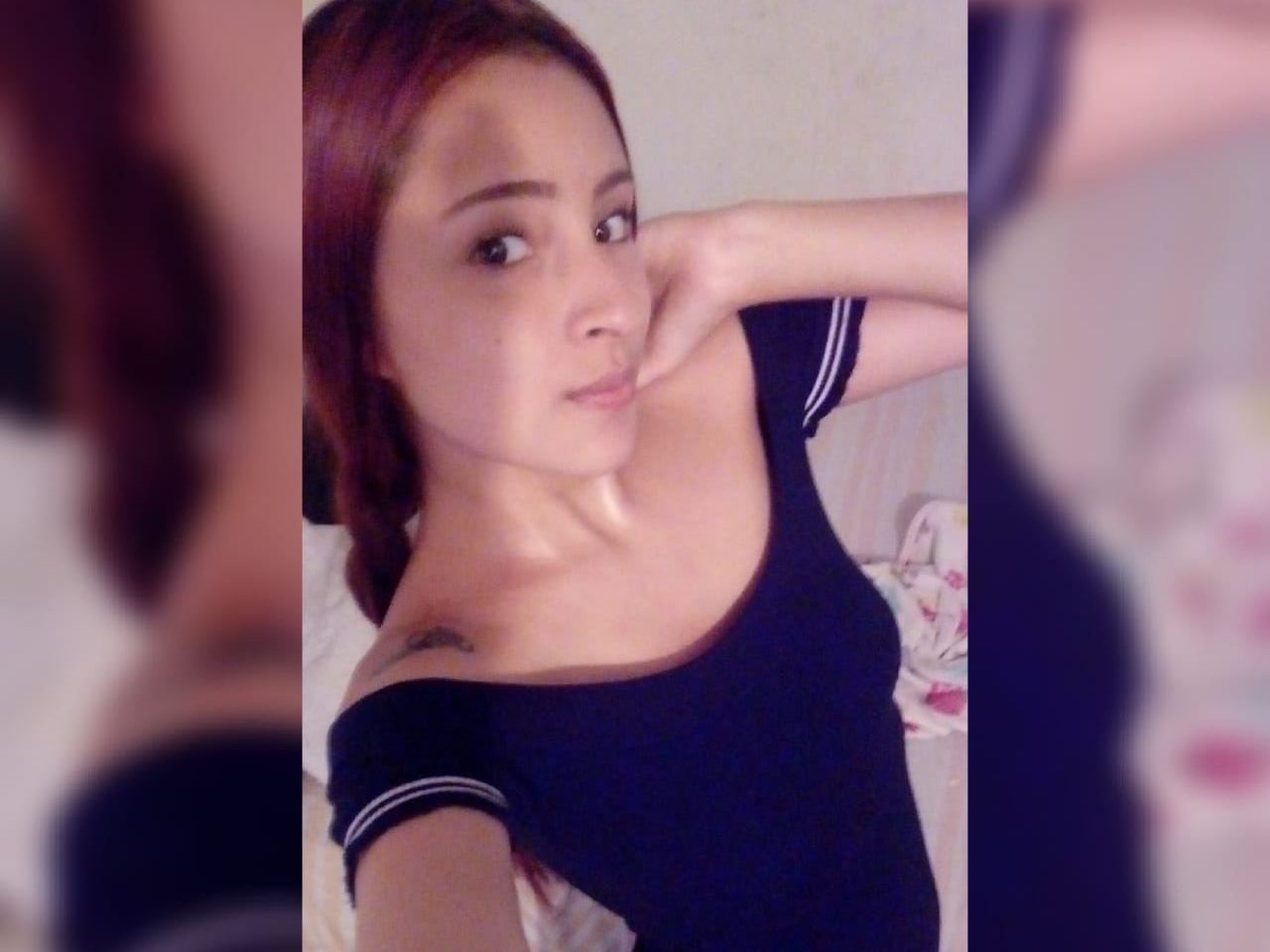 Imagen de perfil de modelo de cámara web de MariaBetancurt