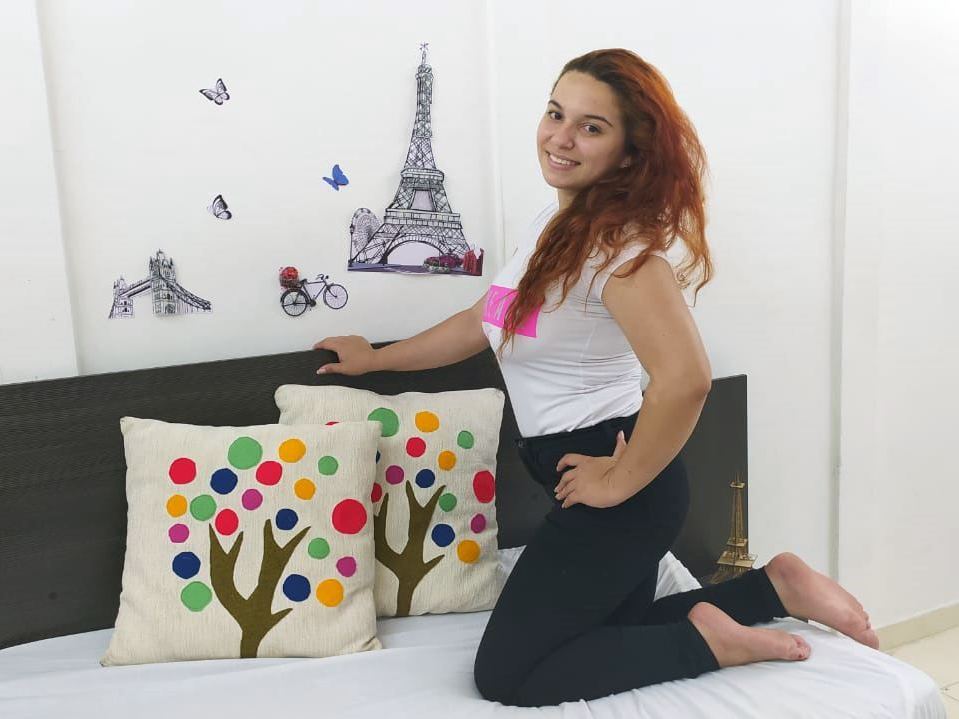 Image de profil du modèle de webcam Anghelica_Karter