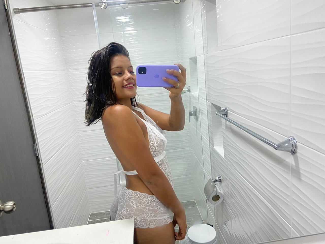 Imagen de perfil de modelo de cámara web de KATYA_RIVERA